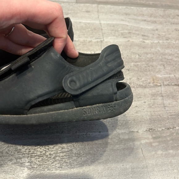 Nike Black Unisex Sandals - Picture 2 of 5